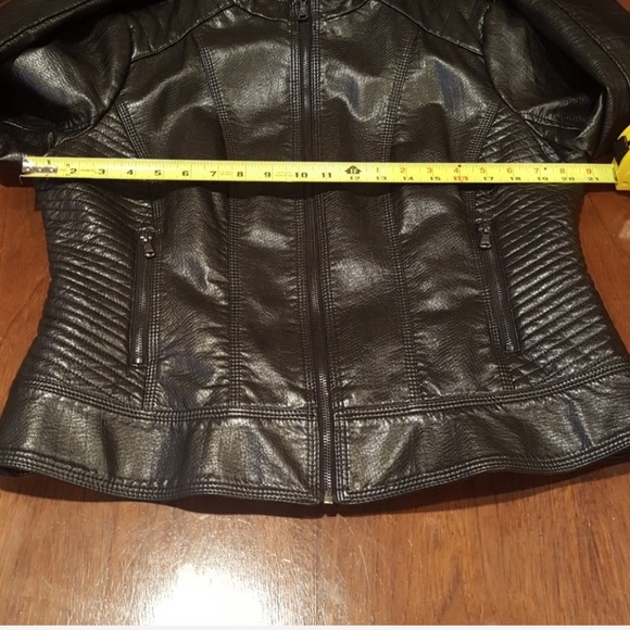 23:11 -GUESS Faux Leather Moto Jacket - Picture 13 of 13
